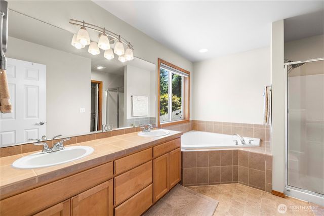 2115 143 Place SW, Lynnwood, WA 98087