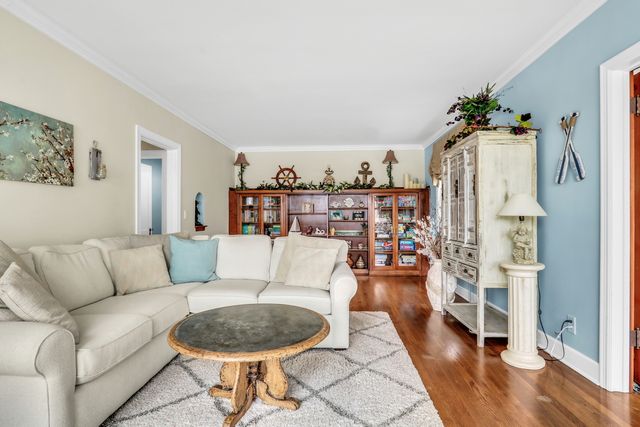 42065 N Old Lake Avenue, Antioch, IL 60002