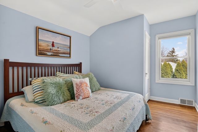 42065 N Old Lake Avenue, Antioch, IL 60002