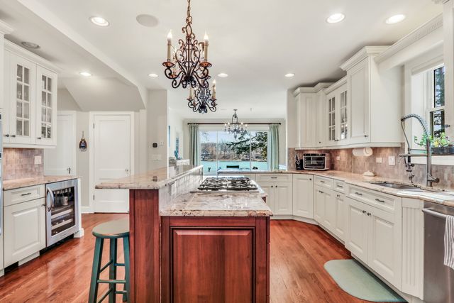 42065 N Old Lake Avenue, Antioch, IL 60002