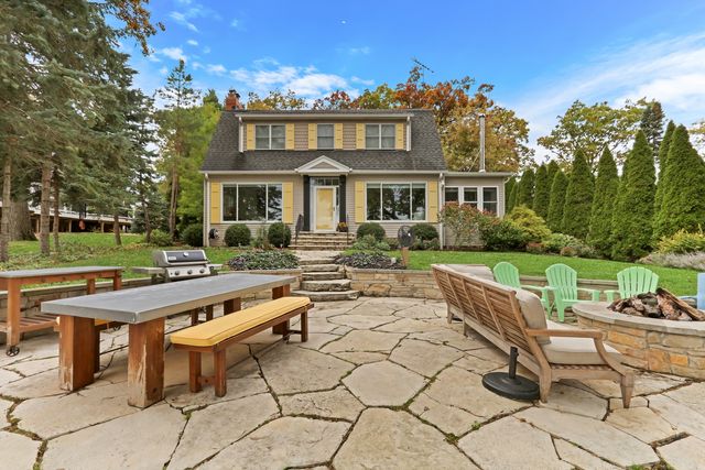 42065 N Old Lake Avenue, Antioch, IL 60002