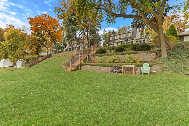 42065 N Old Lake Avenue, Antioch, IL 60002