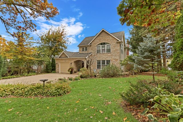 42065 N Old Lake Avenue, Antioch, IL 60002