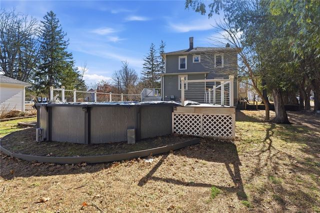 86 Wood Street, Coventry, RI 02816