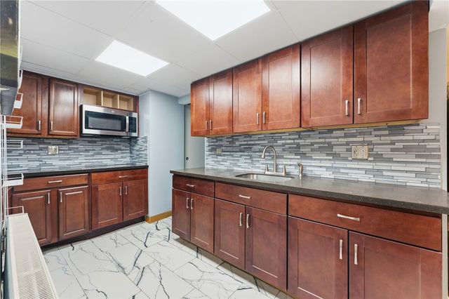 86 Wood Street, Coventry, RI 02816