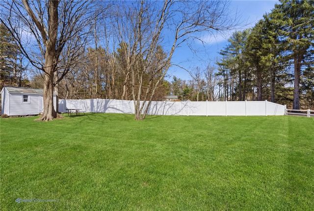 86 Wood Street, Coventry, RI 02816