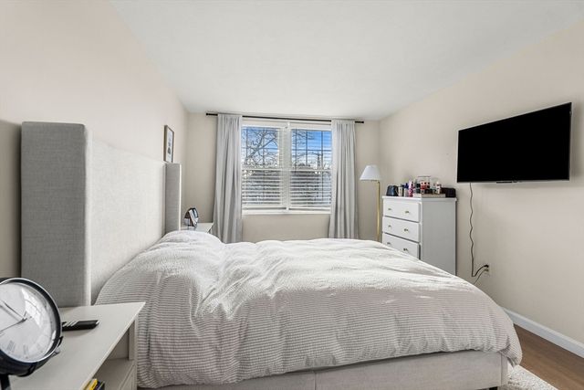 5 Woodsum Dr 12, Braintree, MA 02184