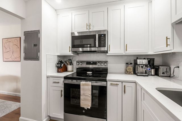 5 Woodsum Dr 12, Braintree, MA 02184