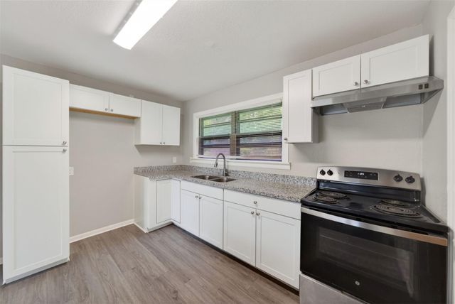 6718 Crosswell Street, Houston, TX 77087