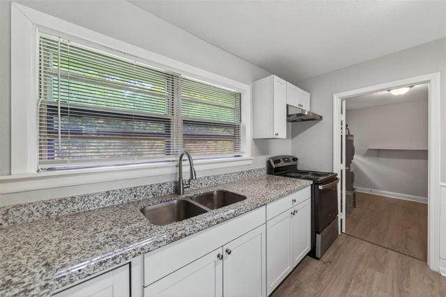 6718 Crosswell Street, Houston, TX 77087