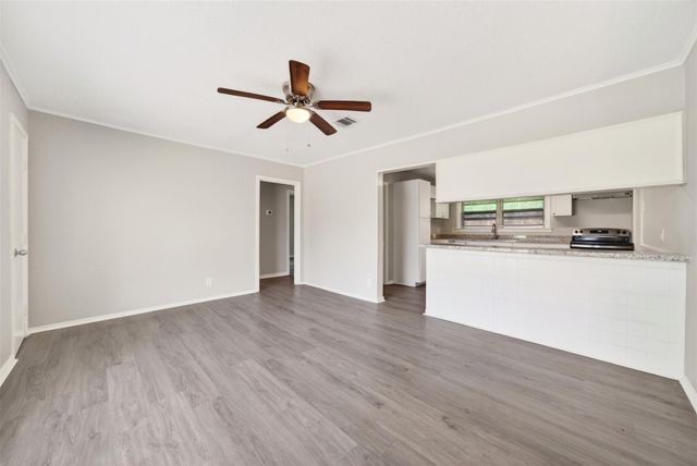 6718 Crosswell Street, Houston, TX 77087