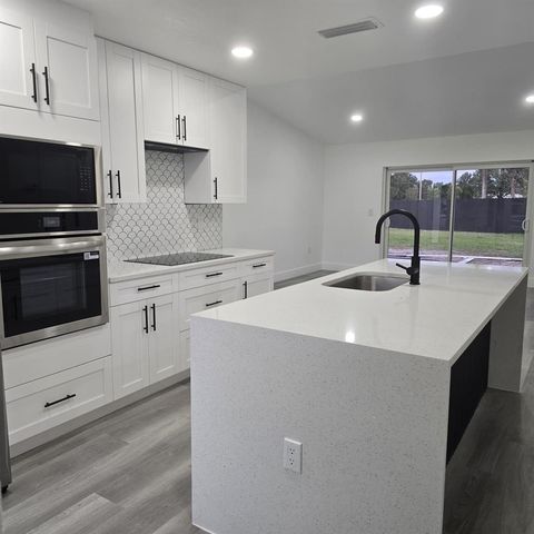 1021 OLD FIELD DRIVE, Brandon, FL 33511