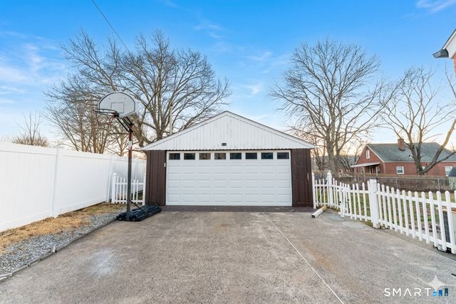 122 Oberlin Road, Hamden, CT 06514