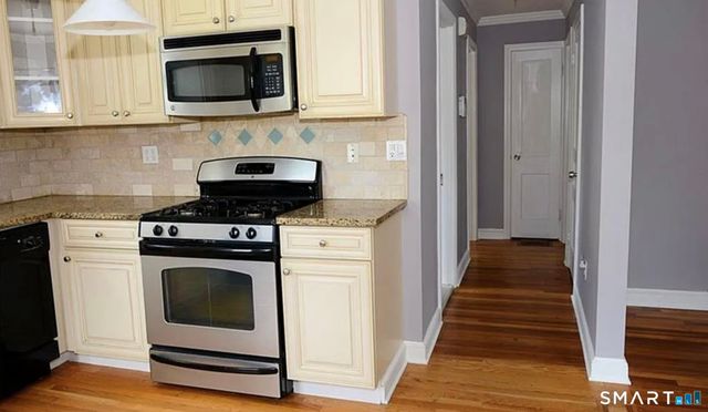 122 Oberlin Road, Hamden, CT 06514