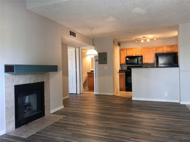 420 FORESTWAY CIRCLE 302, Altamonte Springs, FL 32701