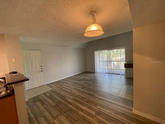 420 FORESTWAY CIRCLE 302, Altamonte Springs, FL 32701