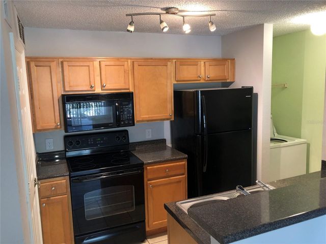420 FORESTWAY CIRCLE 302, Altamonte Springs, FL 32701