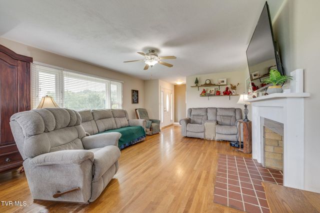 385 Sam Doak Street, Greeneville, TN 37745