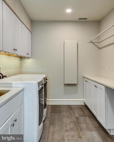 51 S HINCHMAN AVE, Haddonfield, NJ 08033