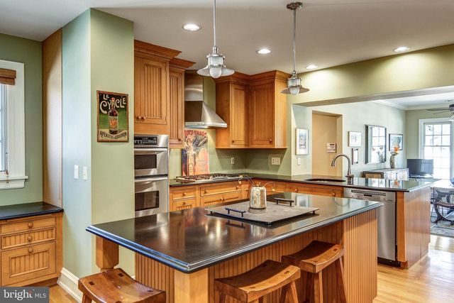 51 S HINCHMAN AVE, Haddonfield, NJ 08033