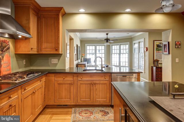 51 S HINCHMAN AVE, Haddonfield, NJ 08033