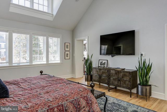 51 S HINCHMAN AVE, Haddonfield, NJ 08033