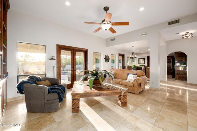 16402 E BRADFORD Drive, Fountain Hills, AZ 85268