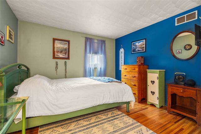 21 Netherton Road, Rochester, NY 14609