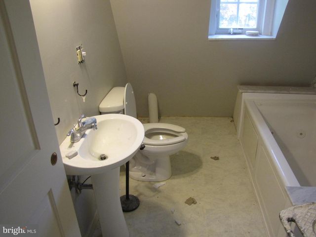 158 STONEWAY LN, Bala Cynwyd, PA 19004