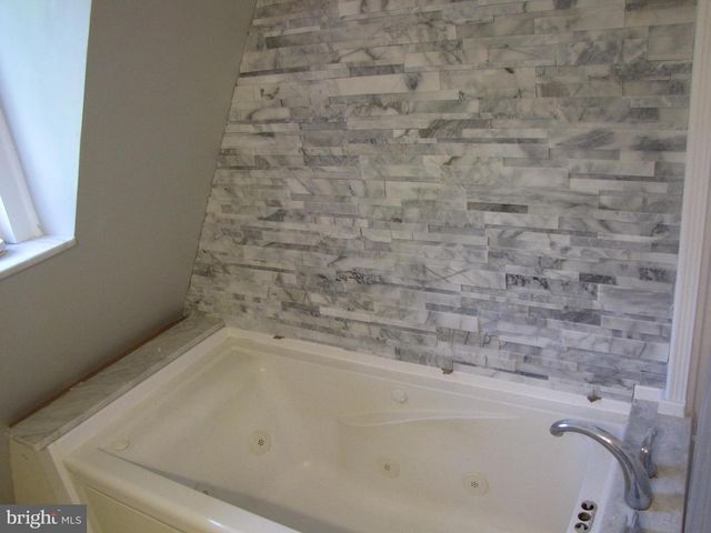 158 STONEWAY LN, Bala Cynwyd, PA 19004