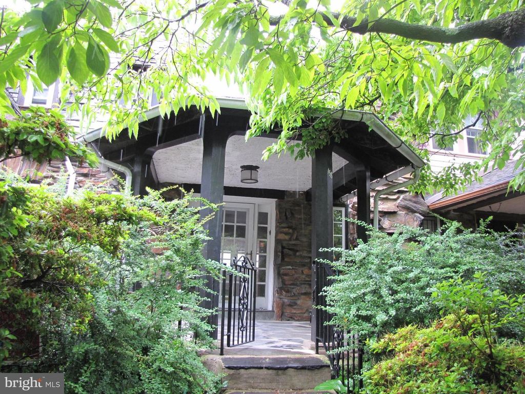 158 STONEWAY LN, Bala Cynwyd, PA 19004