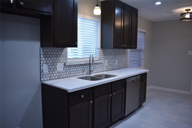 3110 Springhill Drive, Missouri City, TX 77459