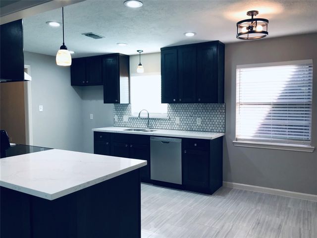 3110 Springhill Drive, Missouri City, TX 77459