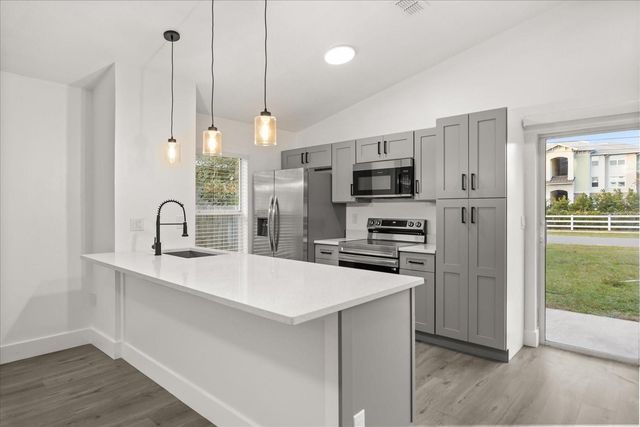 141 DOVETAIL COURT, Apopka, FL 32703