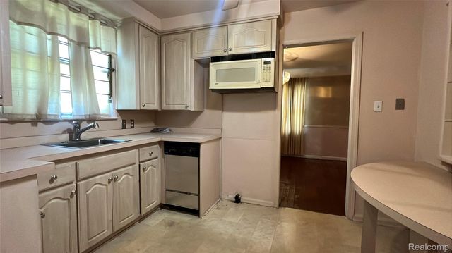 14451 Rosemont Avenue, Detroit, MI 48223