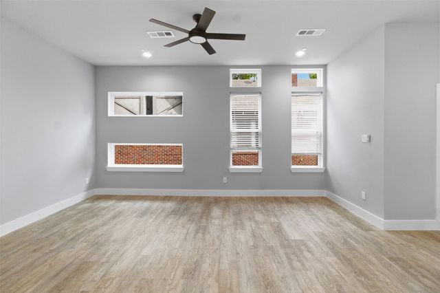 2115 N Fitzhugh Avenue 102, Dallas, TX 75204