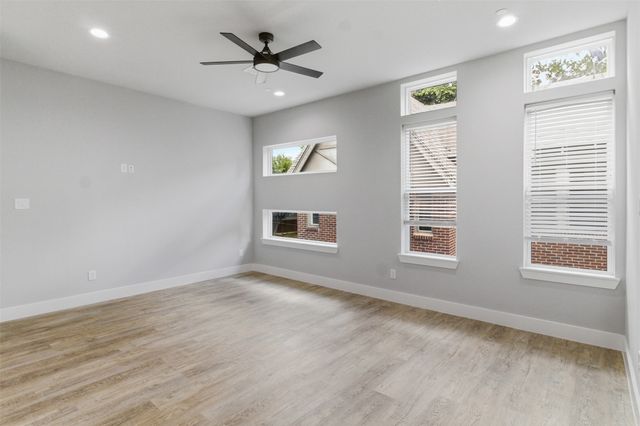2115 N Fitzhugh Avenue 102, Dallas, TX 75204