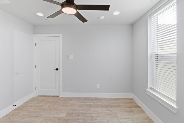 2115 N Fitzhugh Avenue 102, Dallas, TX 75204