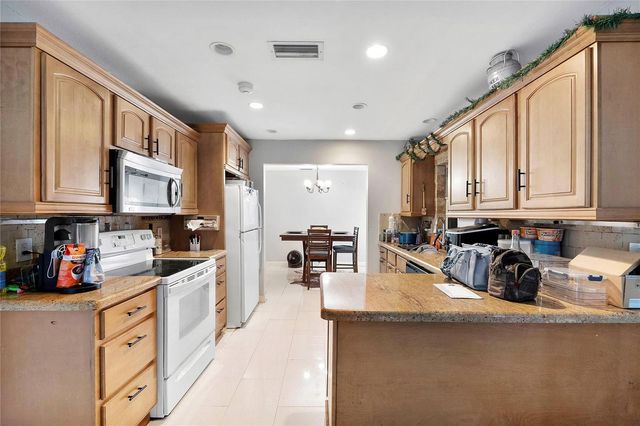 6810 Merion Court, North Lauderdale, FL 33068