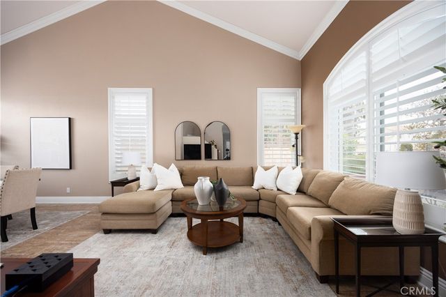 547 S Eveningsong Lane, Anaheim Hills, CA 92808