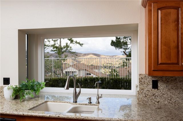 547 S Eveningsong Lane, Anaheim Hills, CA 92808