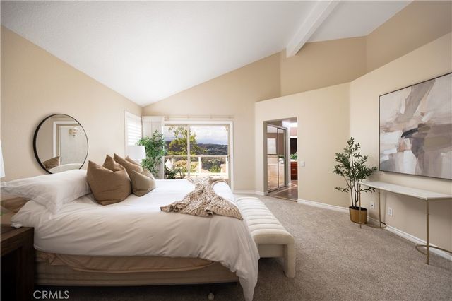 547 S Eveningsong Lane, Anaheim Hills, CA 92808