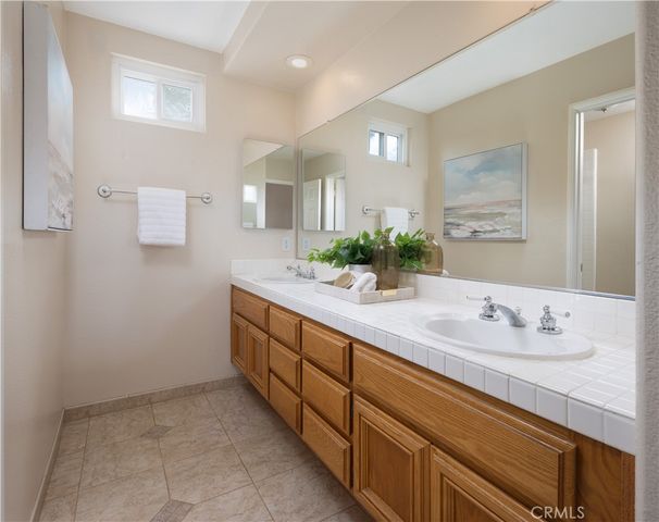 547 S Eveningsong Lane, Anaheim Hills, CA 92808