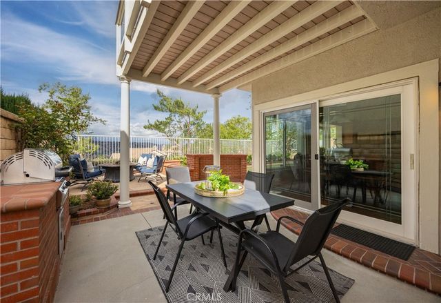 547 S Eveningsong Lane, Anaheim Hills, CA 92808