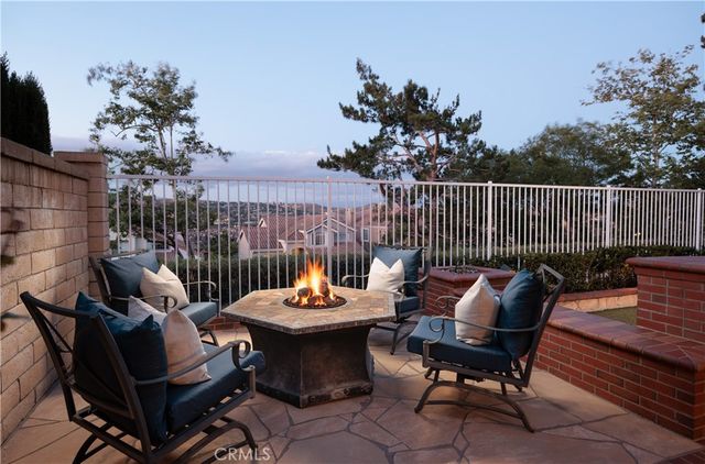 547 S Eveningsong Lane, Anaheim Hills, CA 92808