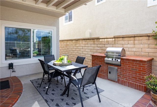 547 S Eveningsong Lane, Anaheim Hills, CA 92808