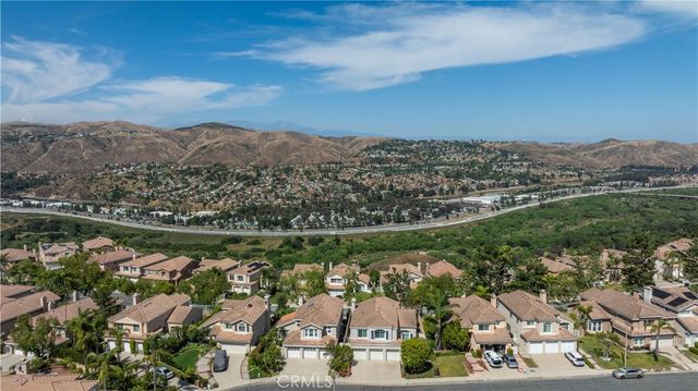 547 S Eveningsong Lane, Anaheim Hills, CA 92808