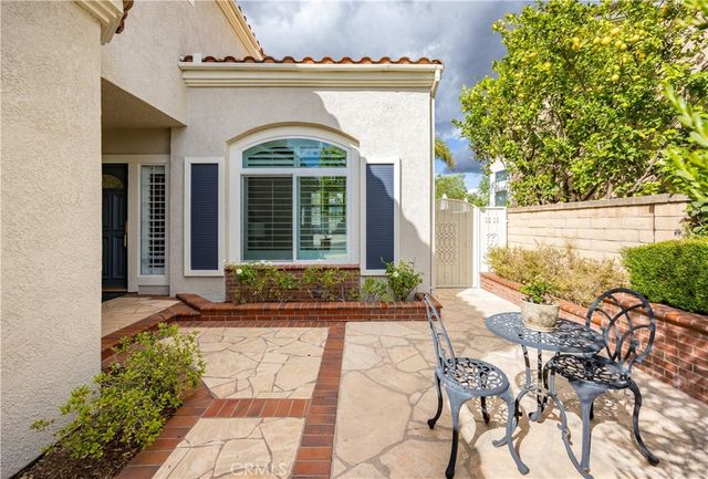 547 S Eveningsong Lane, Anaheim Hills, CA 92808