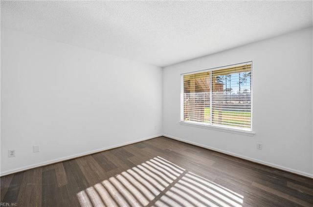 4760 Red Duck CT, Virginia Beach, VA 23462