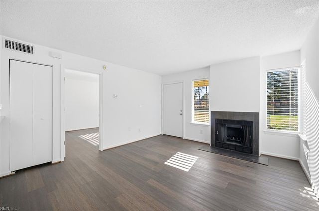 4760 Red Duck CT, Virginia Beach, VA 23462